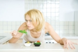 The Advantages and Disadvantages of the Eat Stop Eat Diet Plan
